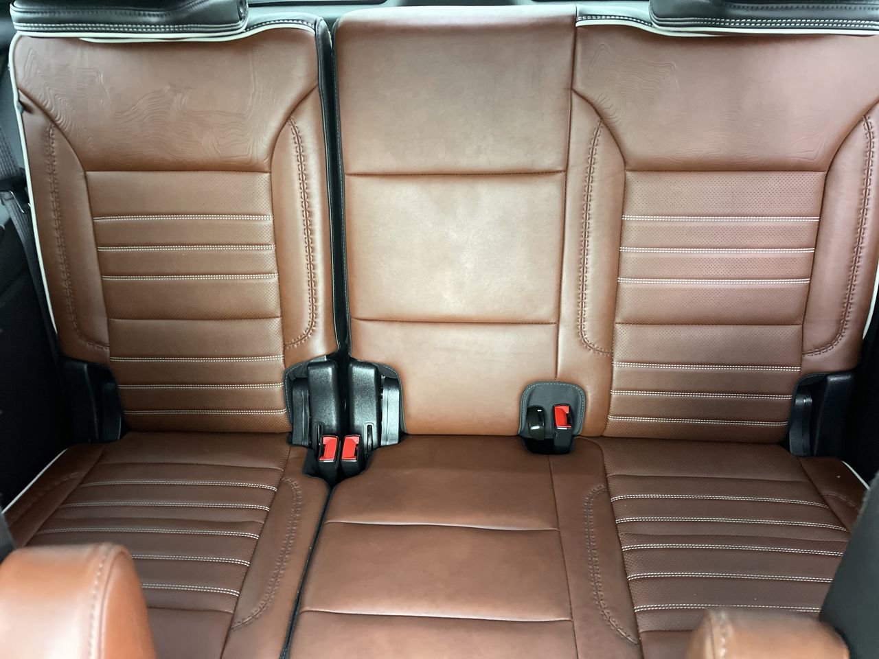 Used 2023 GMC Yukon Denali Ultimate w/ LPO, Floor Liner Package image 19