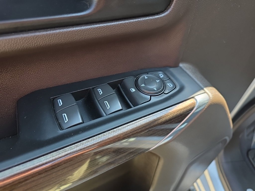 Used 2023 Chevrolet Silverado 2500 LT w/ Convenience Package image 14