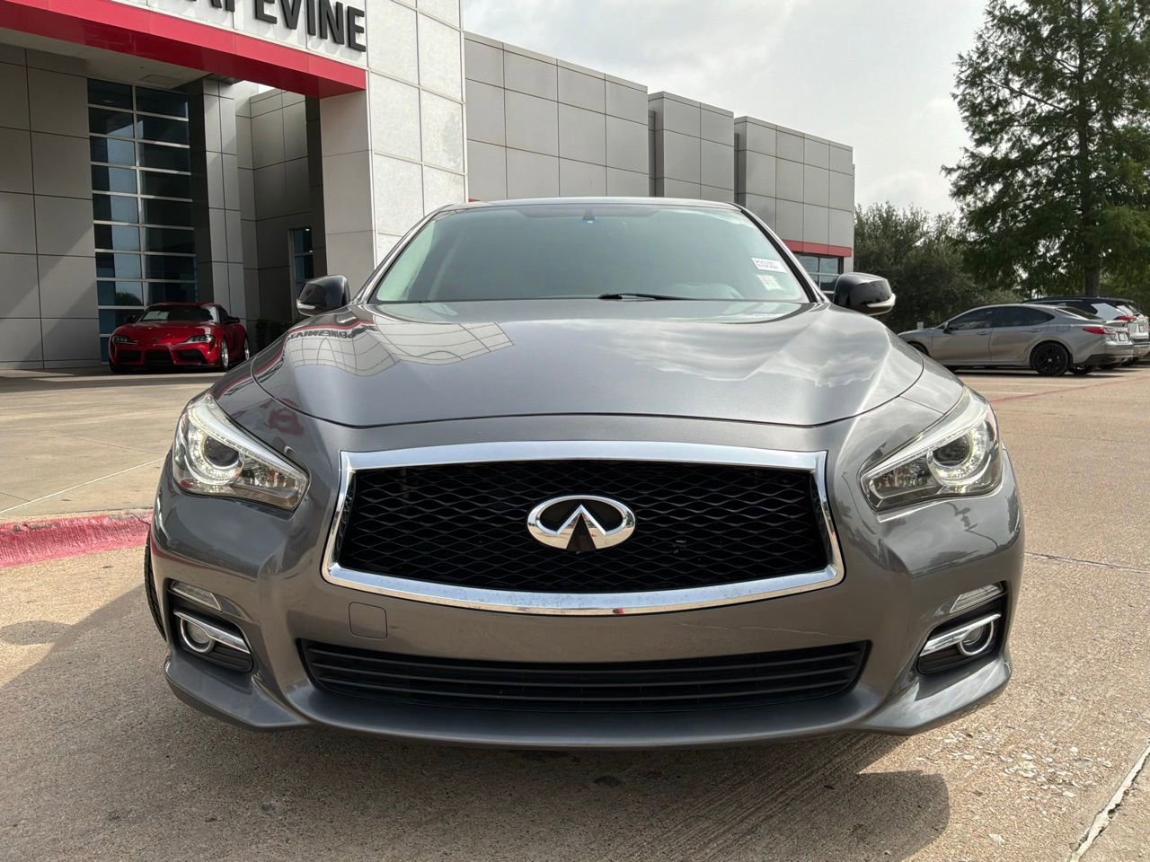 Used 2016 INFINITI Q50 3.0t Premium w/ 3.0T Premium Plus Package RWD image 3