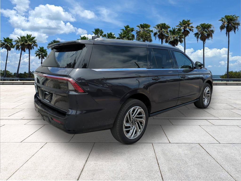 Used 2025 Lincoln Navigator L Reserve AWD/4WD image 7