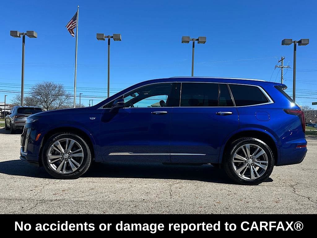 Used 2025 Cadillac XT6 Premium Luxury image 2