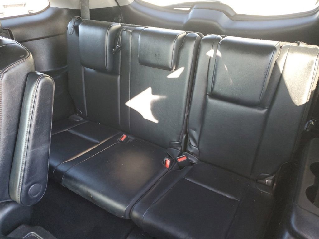 Used 2019 Toyota Highlander XLE image 28