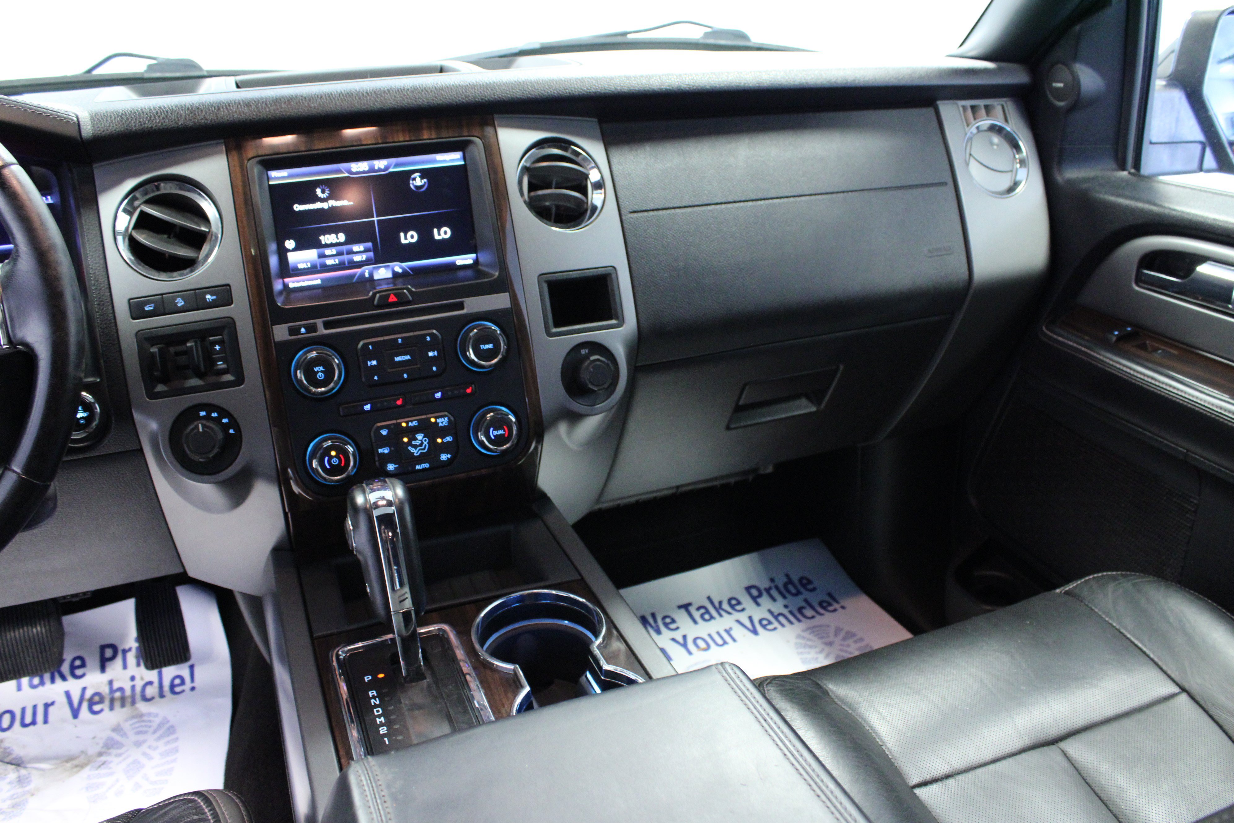 Used 2015 Ford Expedition Platinum AWD/4WD image 20