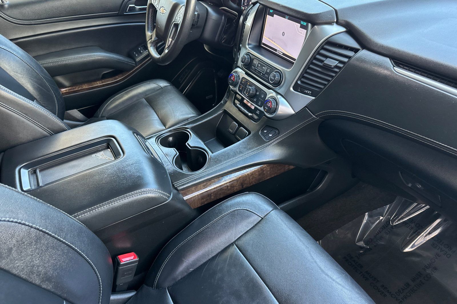 Used 2018 Chevrolet Suburban LT w/ Luxury Package RWD image 20