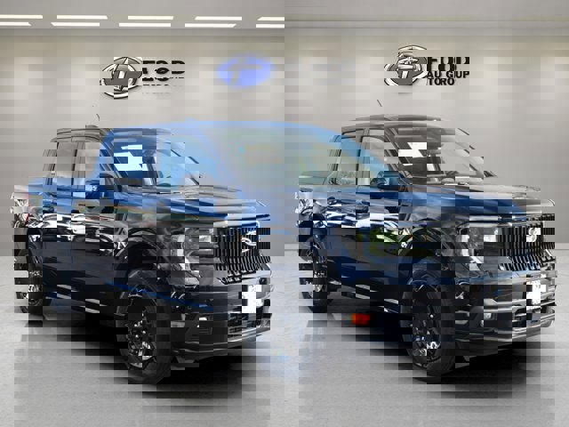 New 2025 Ford Maverick Lobo