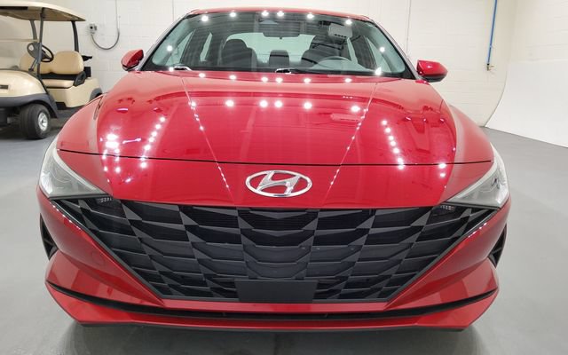 Used 2023 Hyundai Elantra SEL w/ Convenience Package FWD image 12