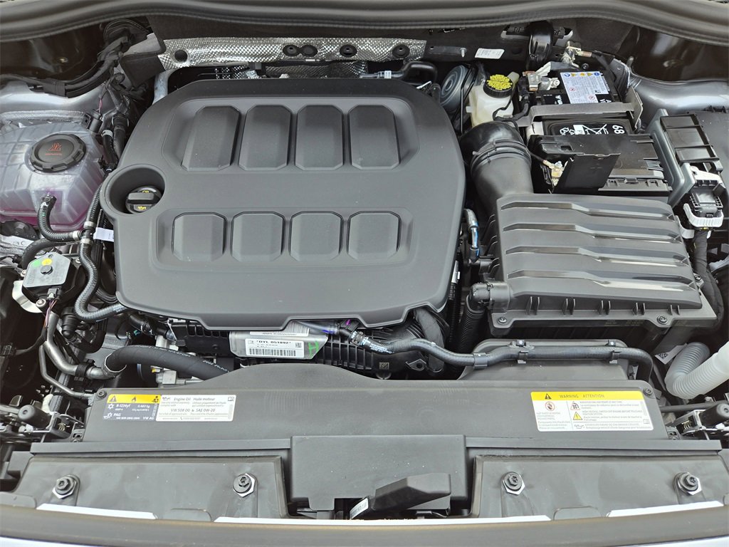 New 2025 Volkswagen Tiguan SE image 22