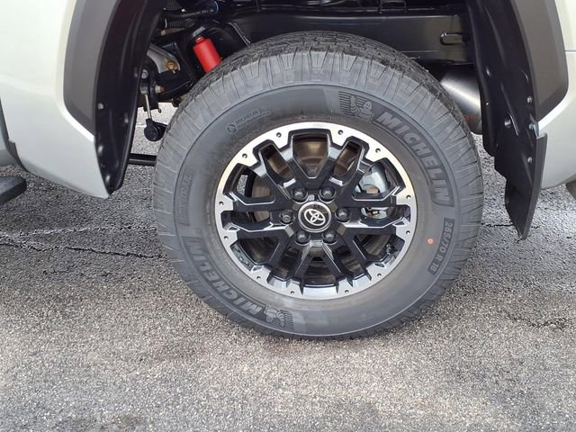 Certified 2026 Toyota Tundra SR5 w/ TRD Off-Road Premium Package image 21