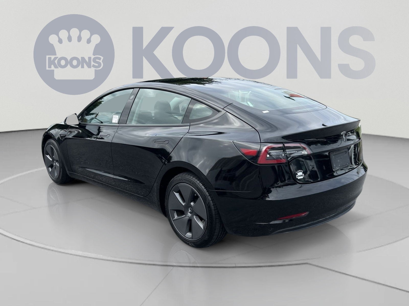 Used 2023 Tesla Model 3 Standard Range RWD image 4