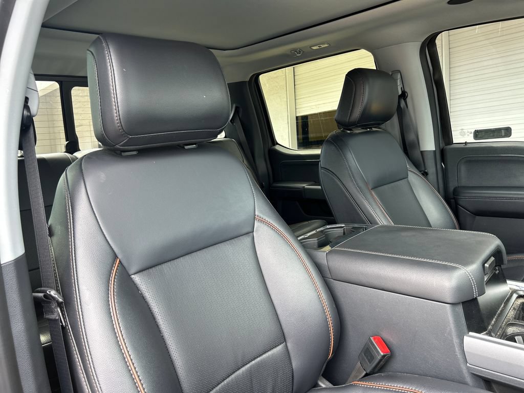 Used 2025 Ford F450 Lariat w/ Lariat Ultimate Package AWD/4WD image 15