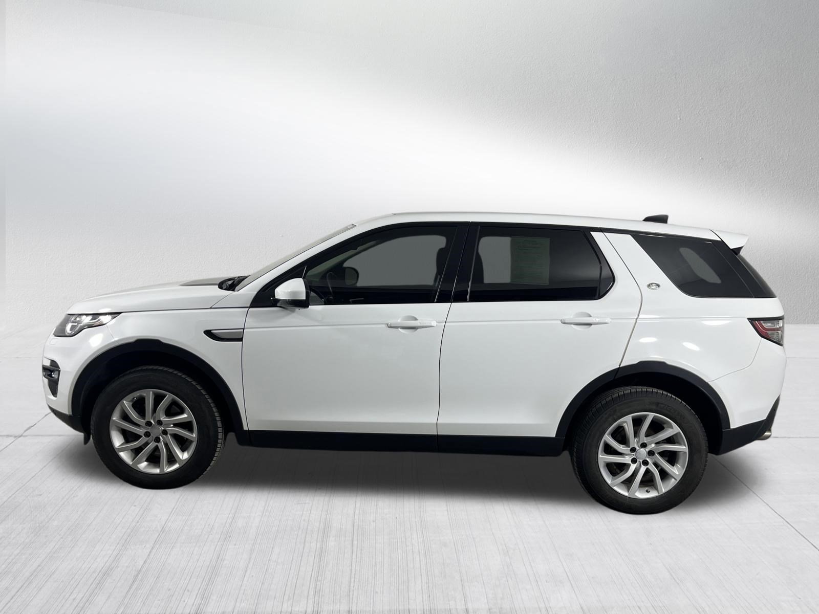 Used 2019 Land Rover Discovery Sport HSE image 4
