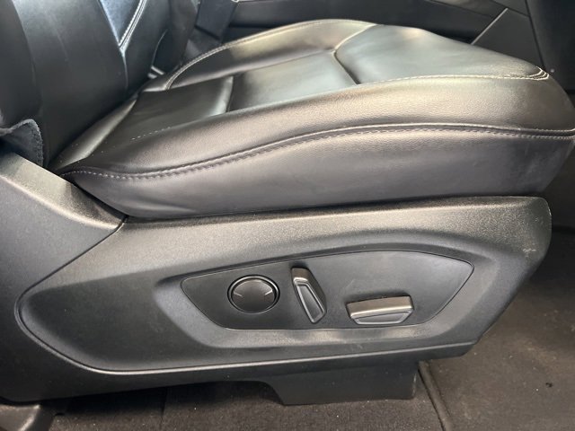 Used 2023 Ford Explorer XLT w/ Equipment Group 202A image 11