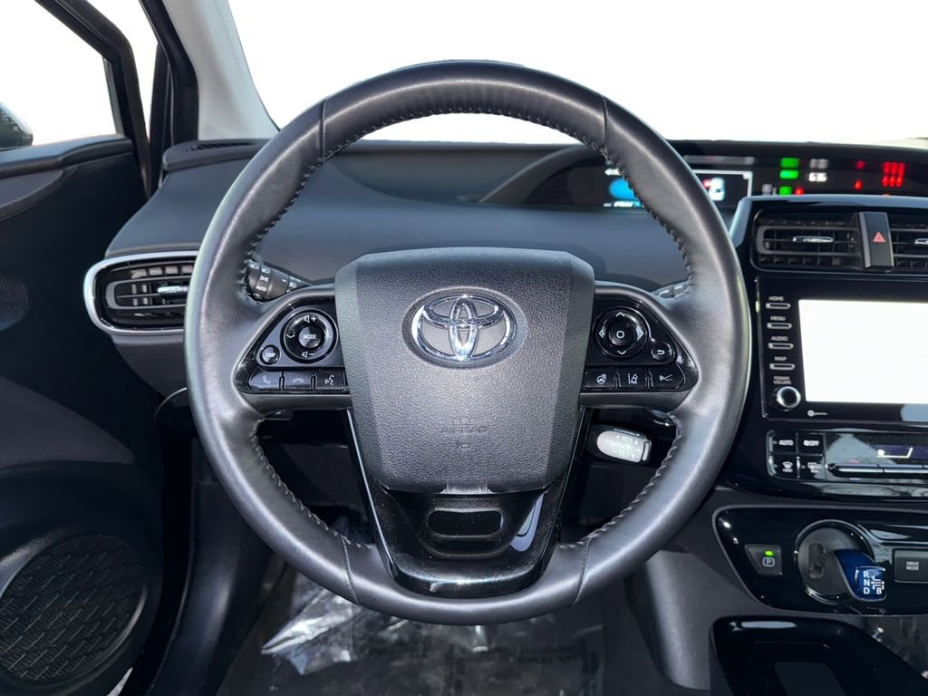 Used 2022 Toyota Prius XLE image 12
