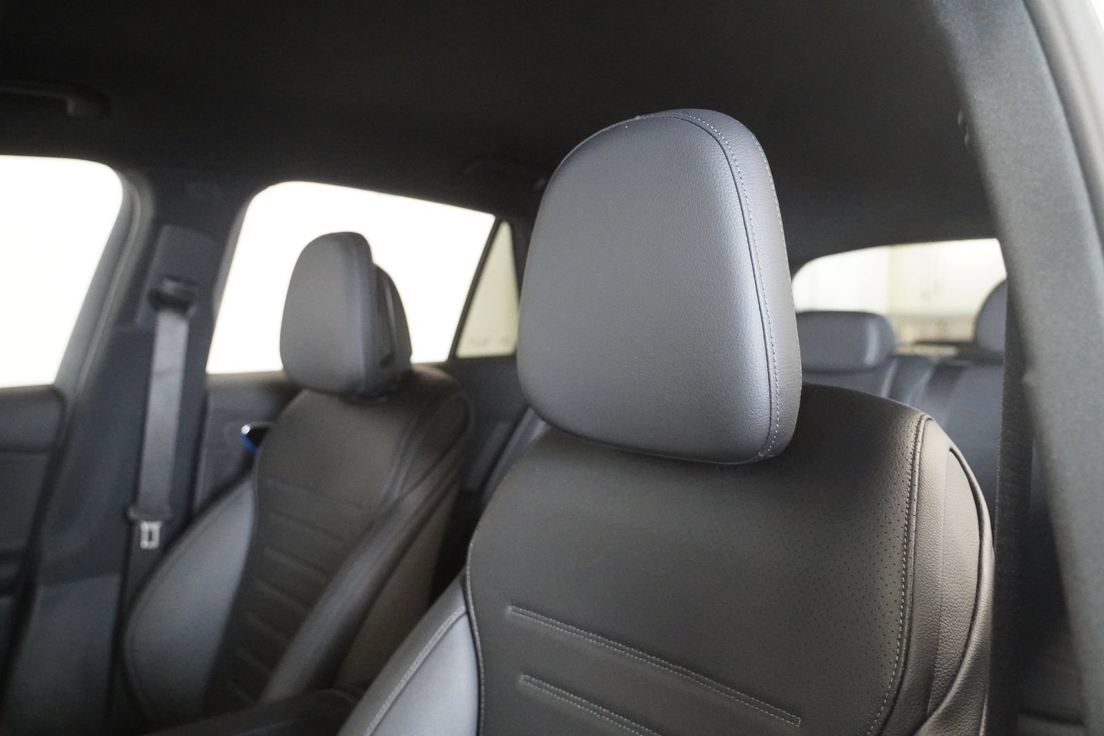 Certified 2025 Mercedes-Benz GLC 350e 4MATIC image 12