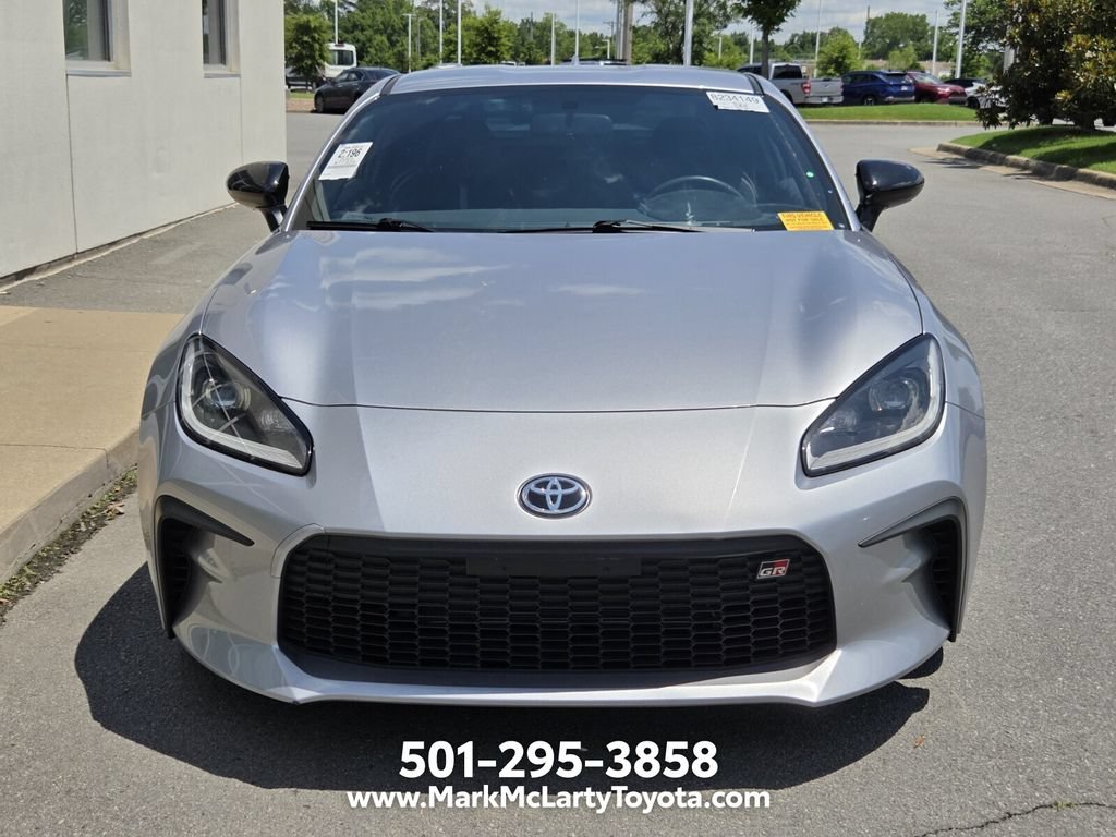 Used 2023 Toyota GR86 Premium w/ ALL Weather Mat Package (TMS) RWD image 2