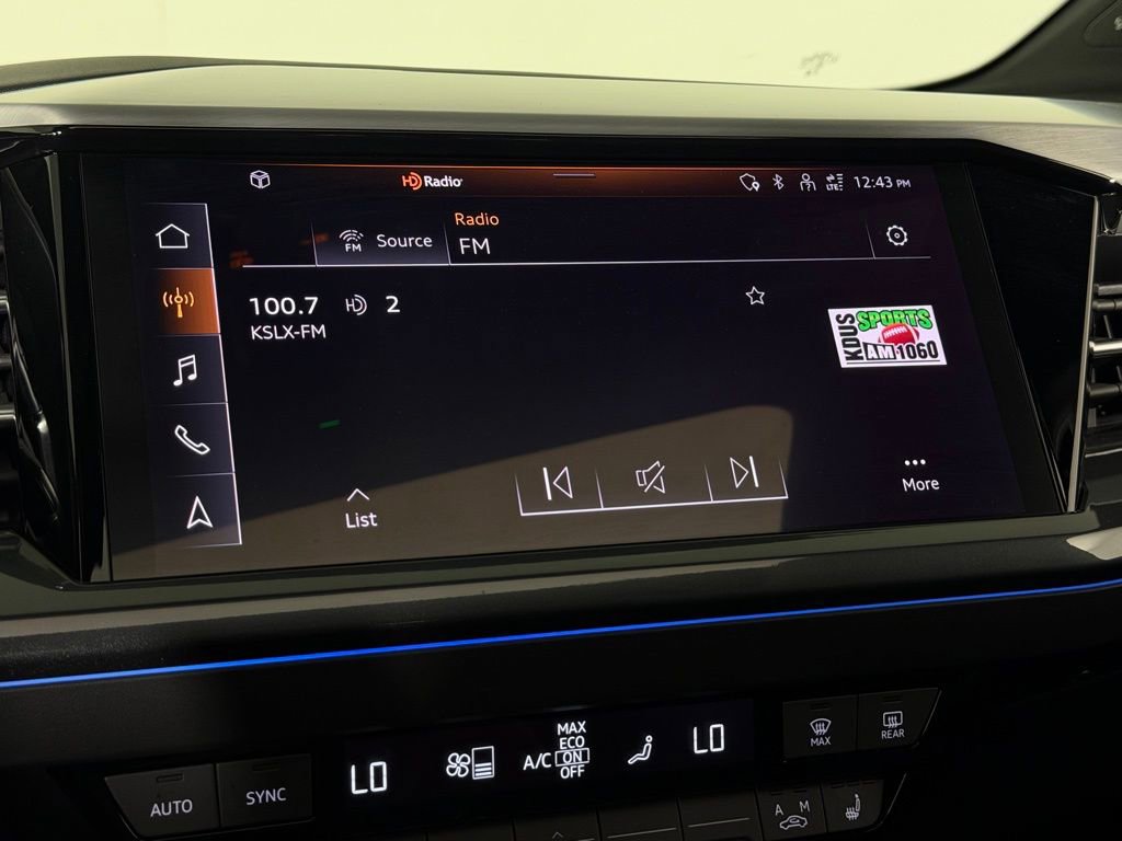 Used 2024 Audi Q4 e-tron Premium Plus w/ Premium Plus image 23