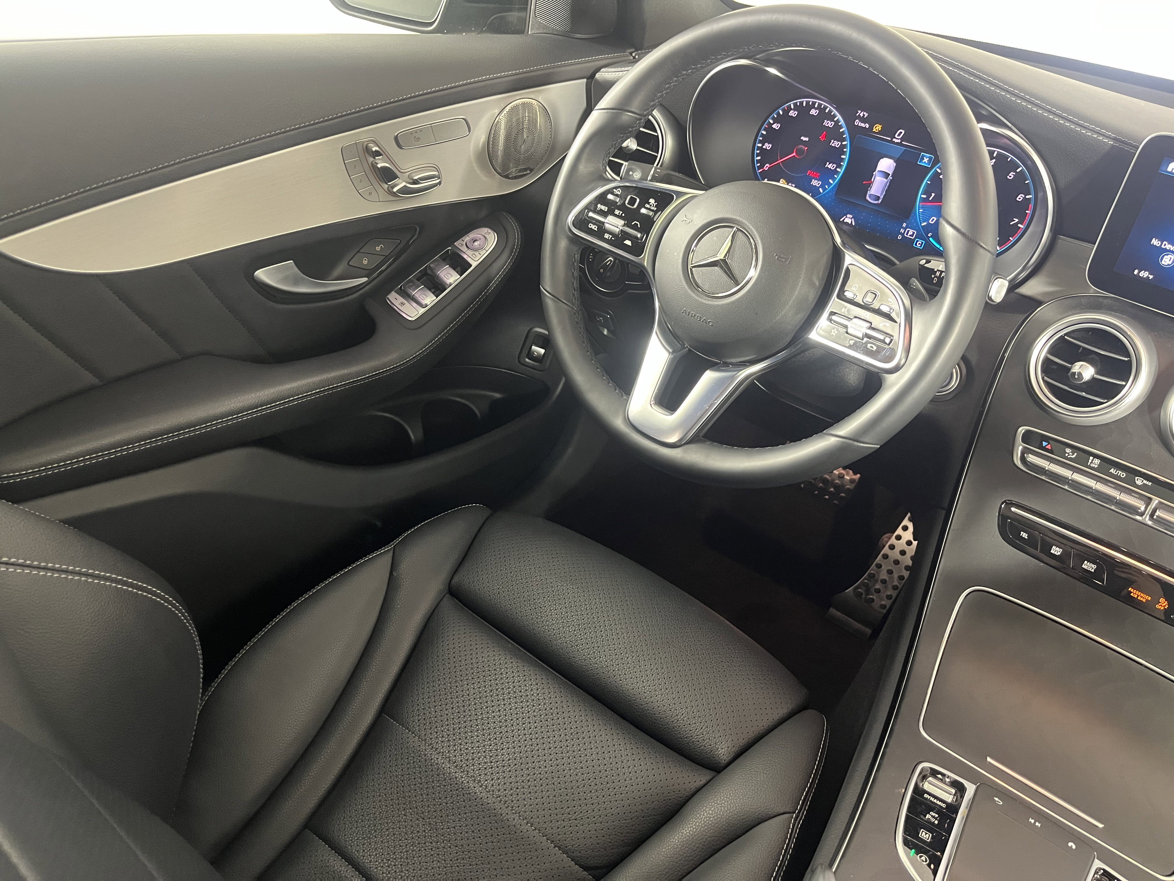 Used 2023 Mercedes-Benz GLC 300 4MATIC Coupe image 9