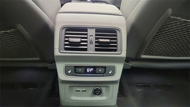 Used 2024 Audi Q5 e Prestige w/ Prestige Package image 40