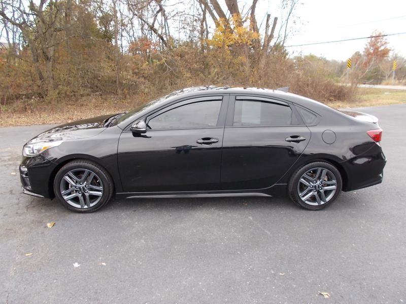 Used 2020 Kia Forte GT-Line w/ GT-Line Premium Package FWD image 3