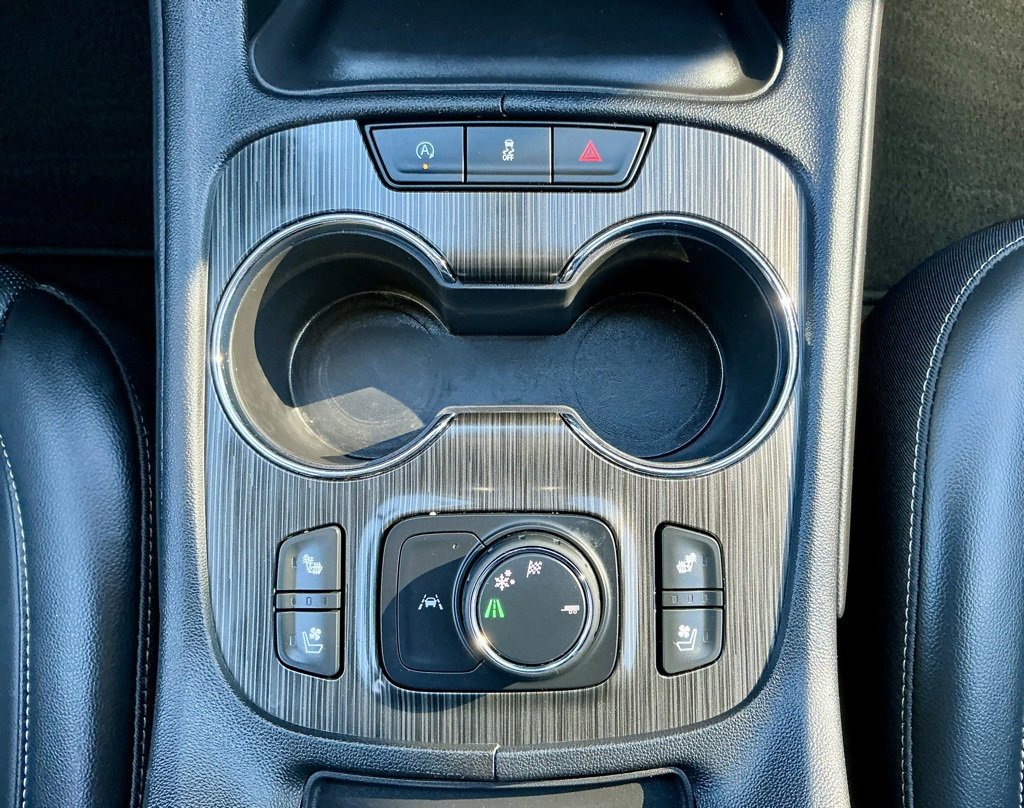 Used 2023 GMC Acadia SLT w/ Technology Package image 33