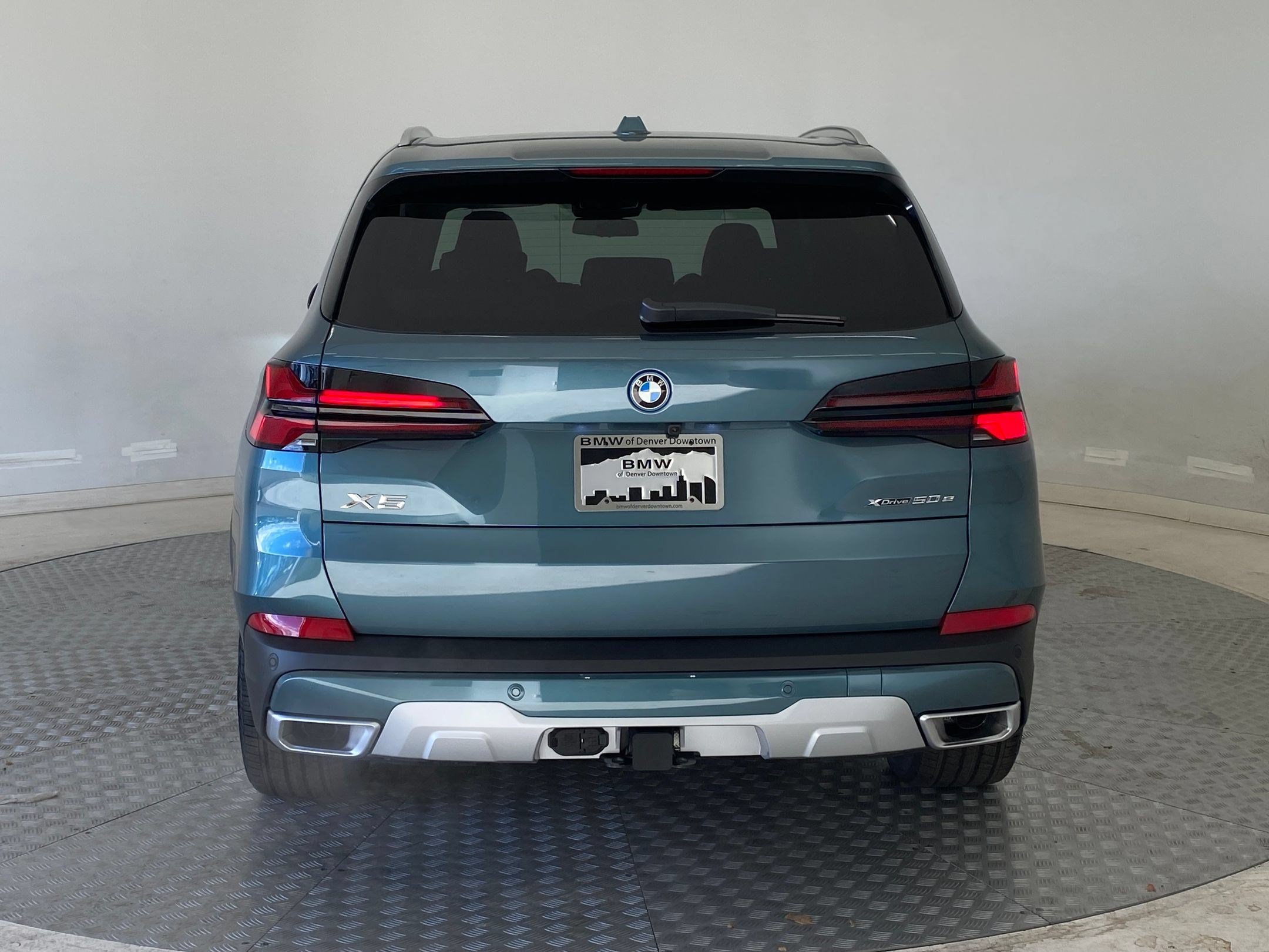 Used 2026 BMW X5 xDrive50e w/ Premium Package AWD/4WD image 9