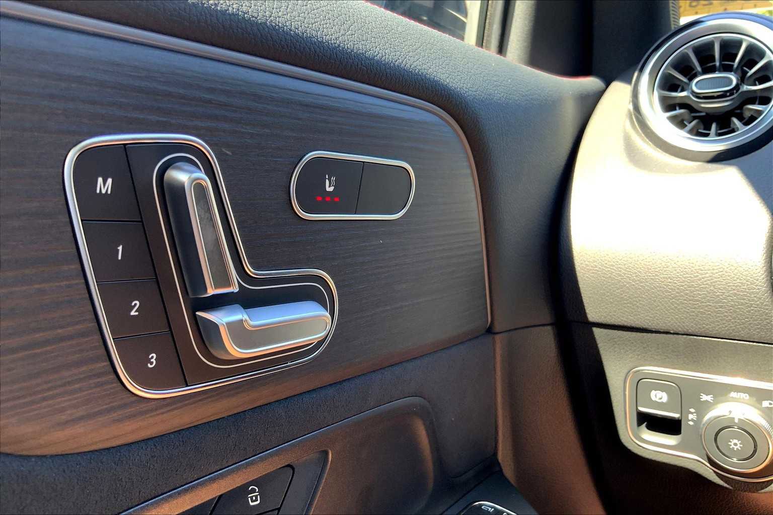 New 2026 Mercedes-Benz GLA 250 GLA 250 image 24