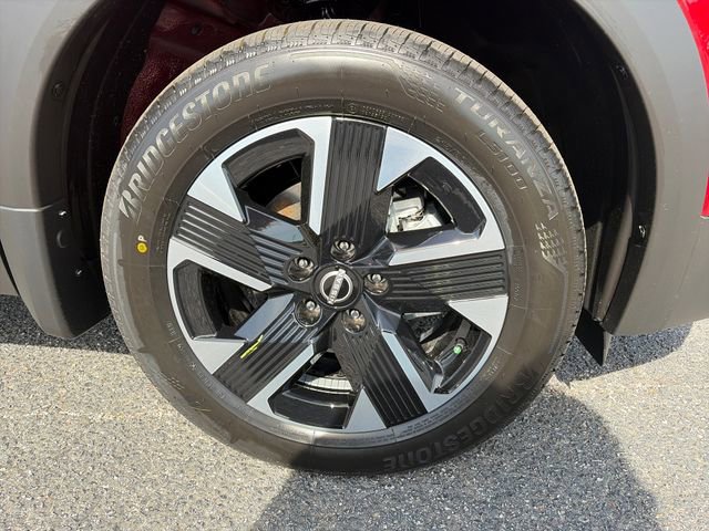 New 2026 Nissan Kicks SV w/ Cold Weather Package AWD/4WD image 10