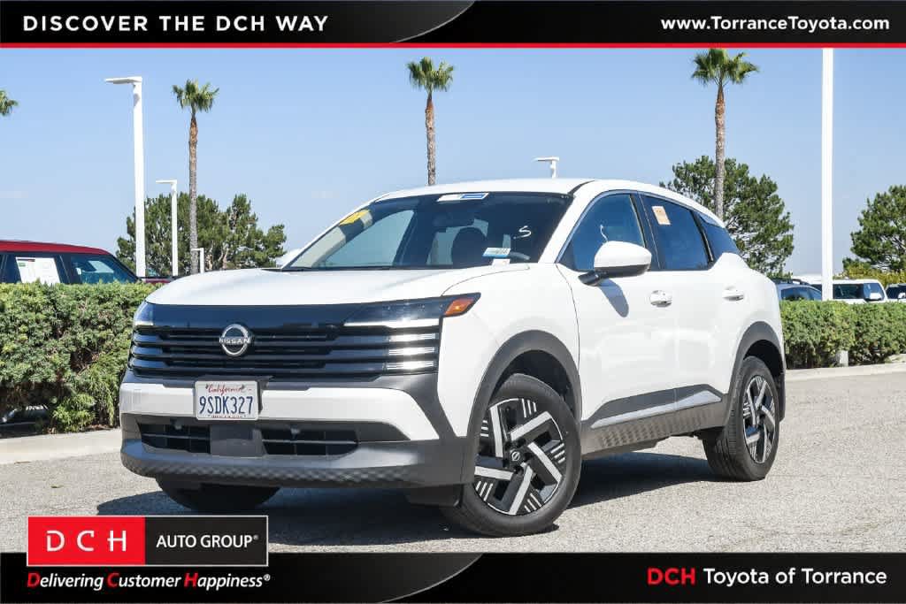 Used 2025 Nissan Kicks SV FWD image 1