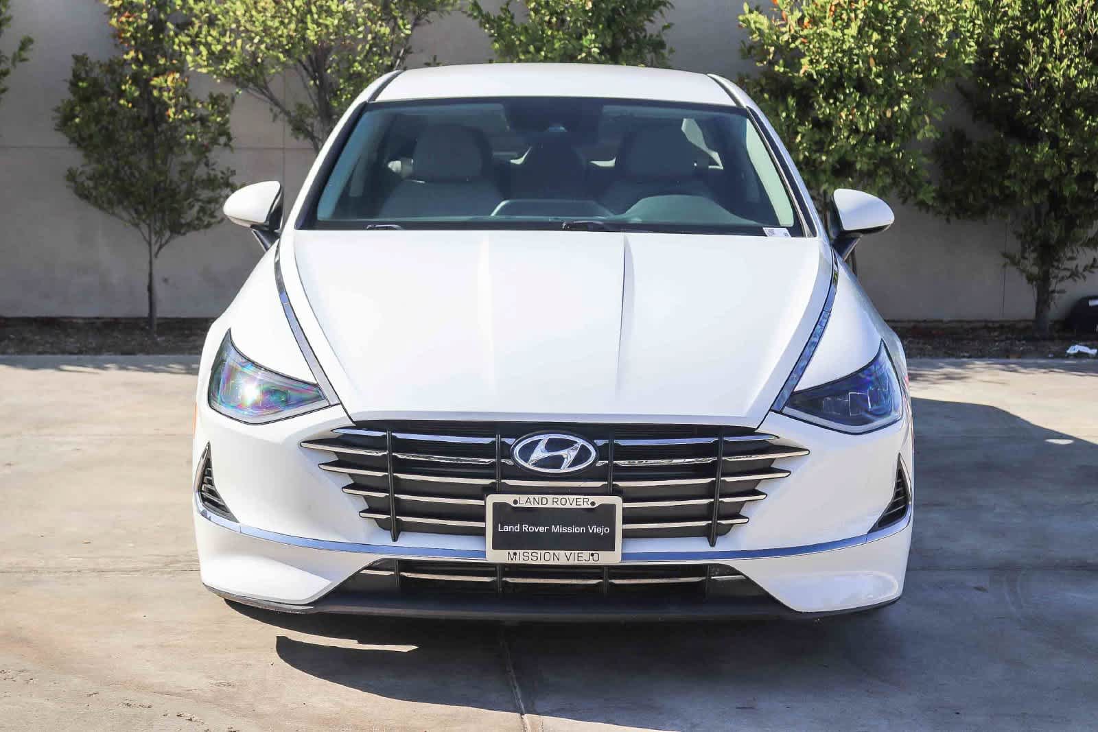 Used 2021 Hyundai Sonata SE w/ Preferred Accessory Package FWD image 2