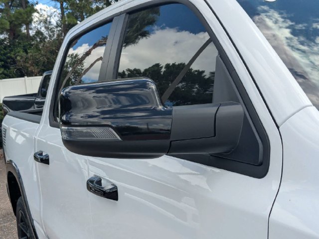 New 2026 RAM 1500 Laramie AWD/4WD image 12