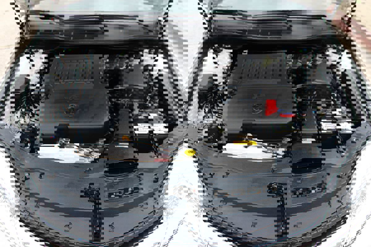 Used 2015 Toyota Camry XLE FWD image 38