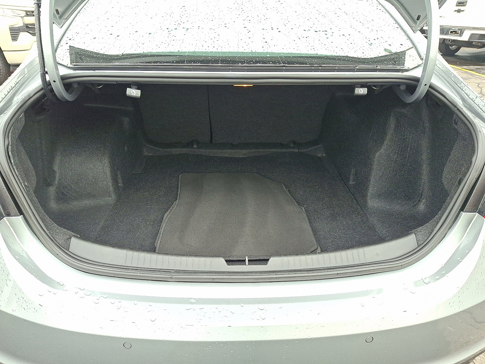 Used 2024 Chevrolet Malibu LT FWD image 27