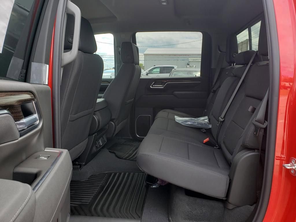 New 2026 Chevrolet Silverado 3500 LT w/ All Star Edition AWD/4WD image 15