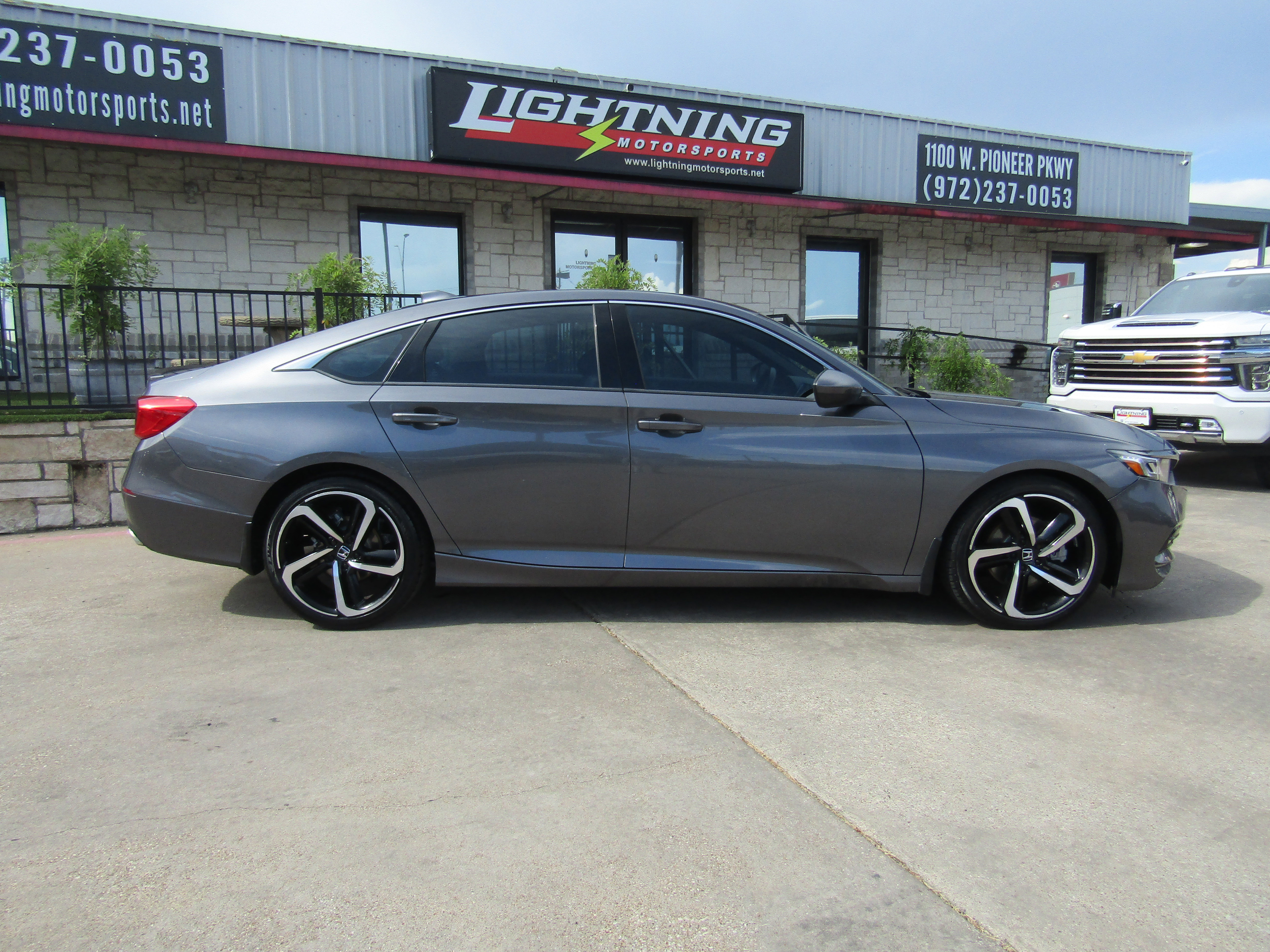Used 2019 Honda Accord Sport image 5