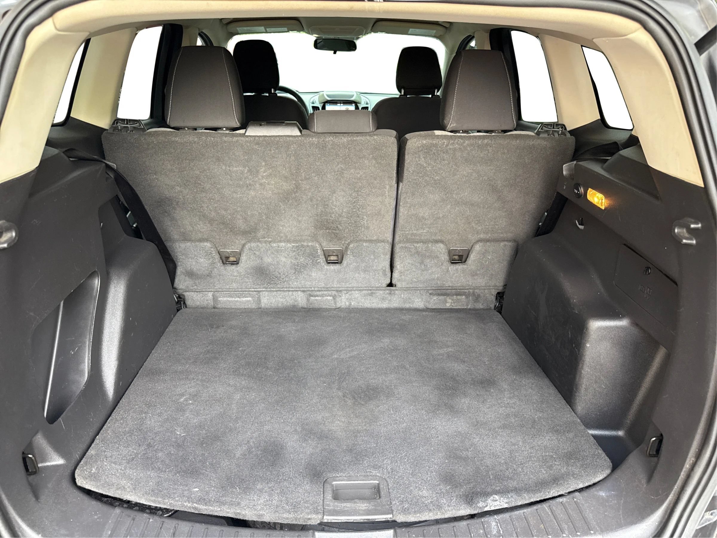 Used 2019 Ford Escape SE FWD image 13