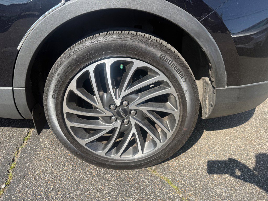 Used 2019 Lincoln Nautilus Select AWD/4WD image 9
