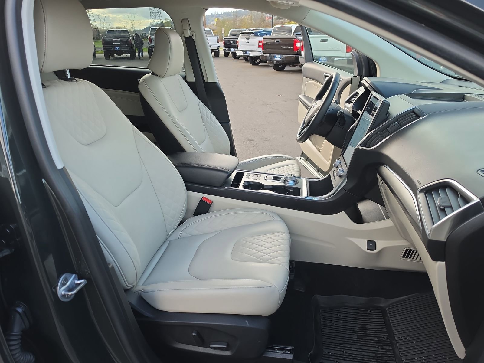 Used 2023 Ford Edge Titanium w/ Cargo Accessory Package image 19