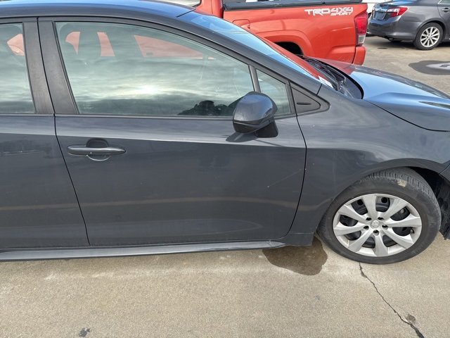 Used 2023 Toyota Corolla LE image 12