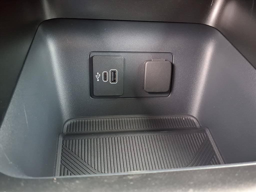New 2026 Ford Explorer Active w/ Active Comfort Package RWD image 11