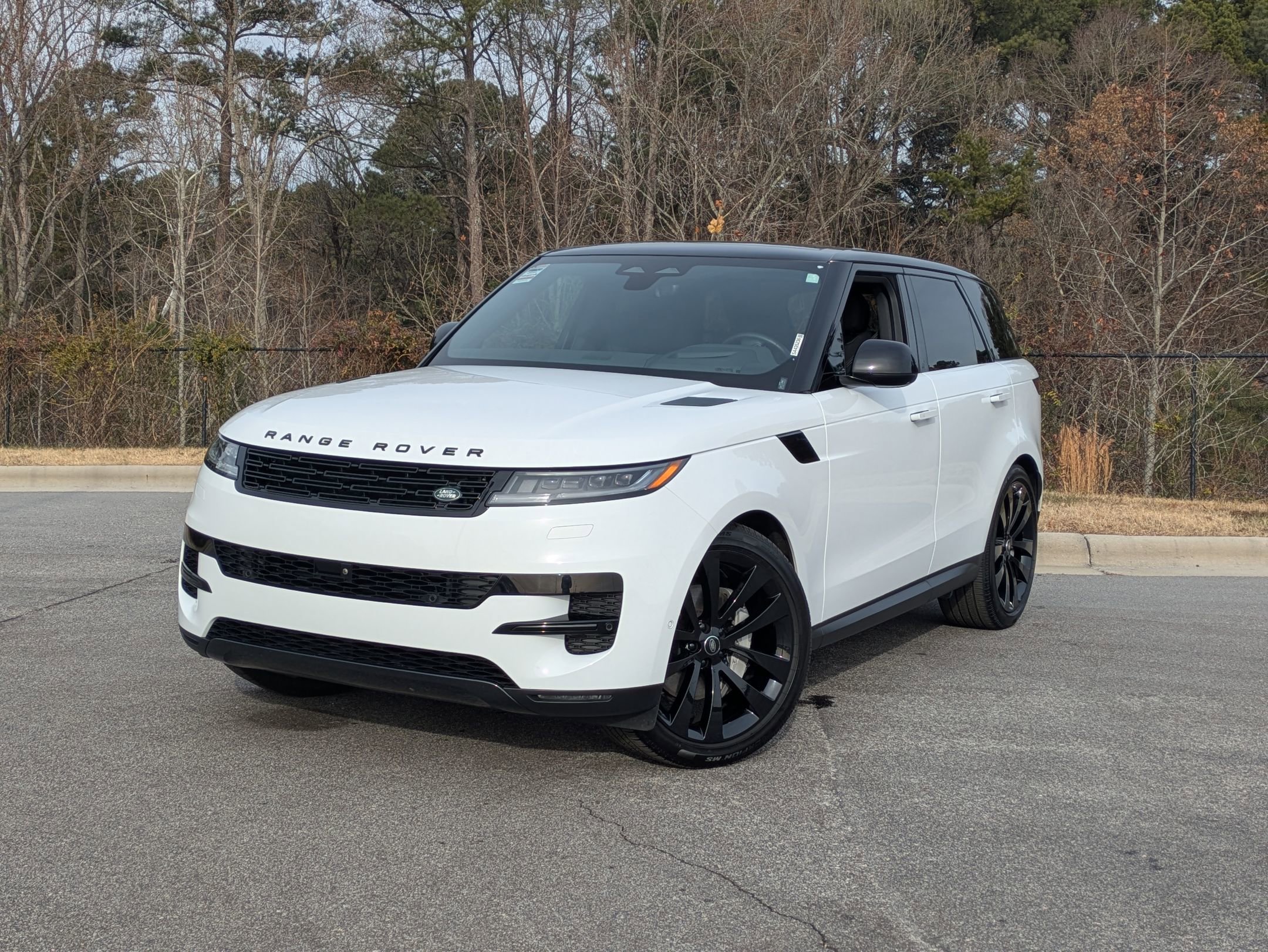 Used 2025 Land Rover Range Rover Sport SE video 1