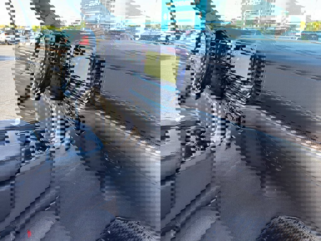 Used 2024 Chevrolet Silverado 2500 LT image 32