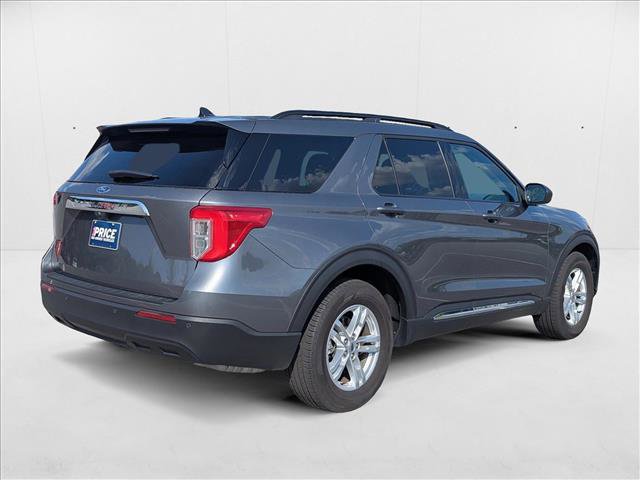 Used 2024 Ford Explorer XLT image 5