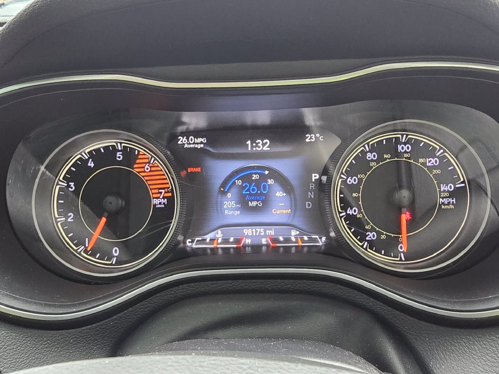 Used 2020 Jeep Cherokee Limited AWD/4WD image 31