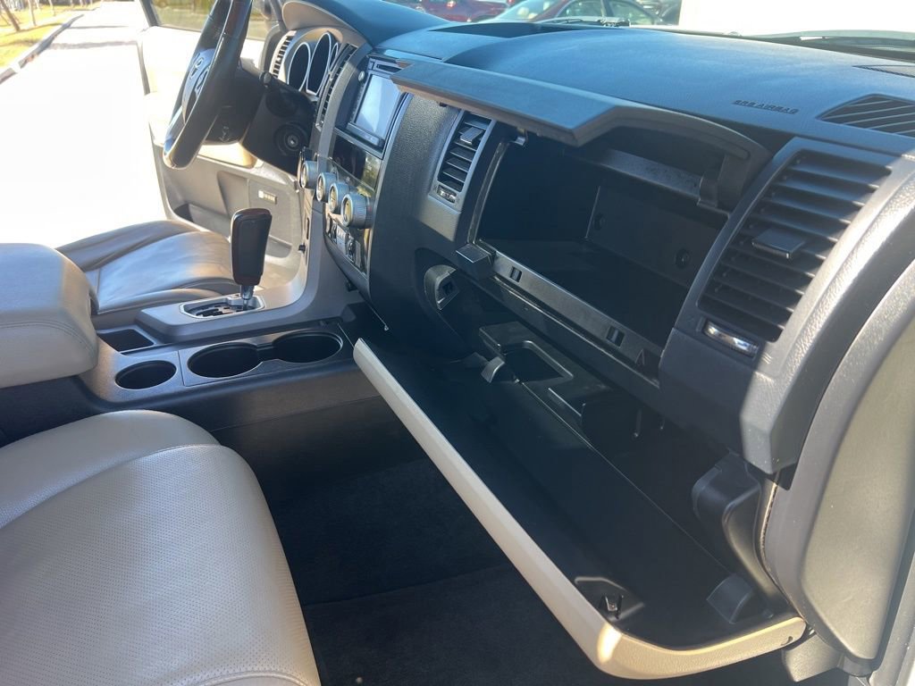 Used 2014 Toyota Sequoia Platinum image 52