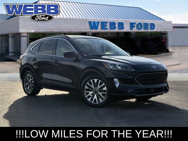 Used 2022 Ford Escape Titanium w/ Class II Trailer Tow Package AWD/4WD image 1