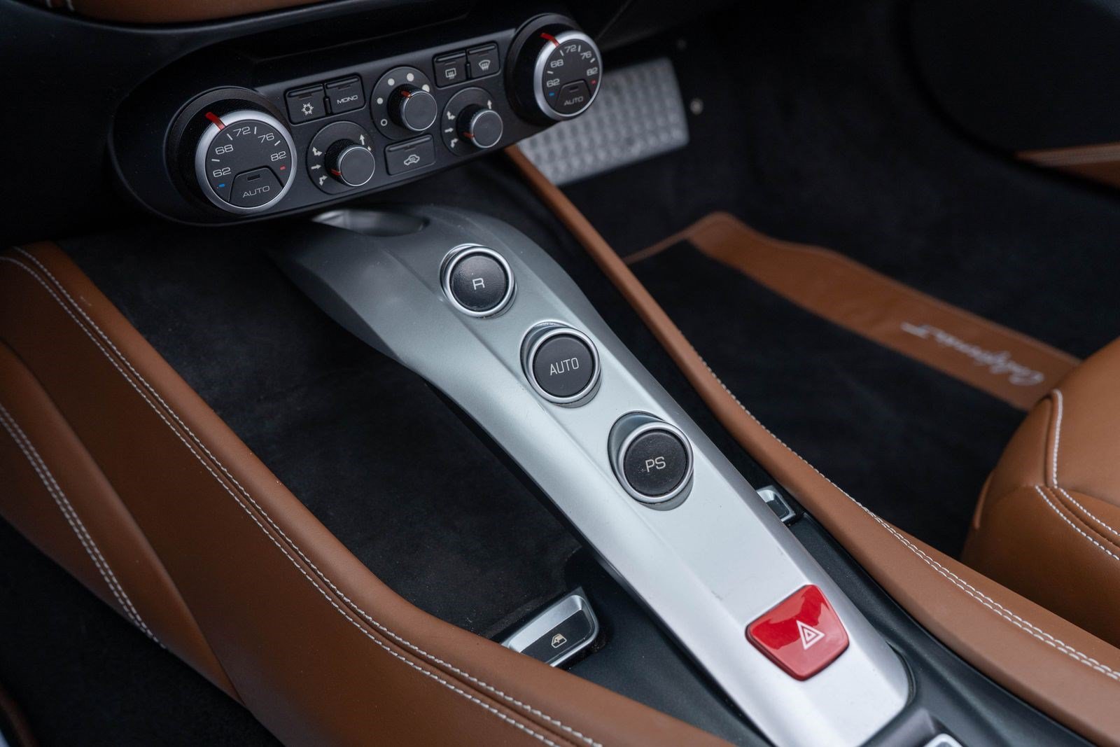 Used 2017 Ferrari California T RWD image 48