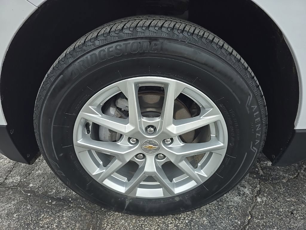 Used 2024 Chevrolet Equinox LS w/ LS Convenience Package image 31