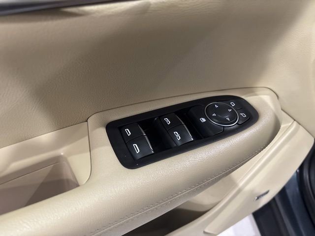 Used 2019 Cadillac XT5 AWD image 15