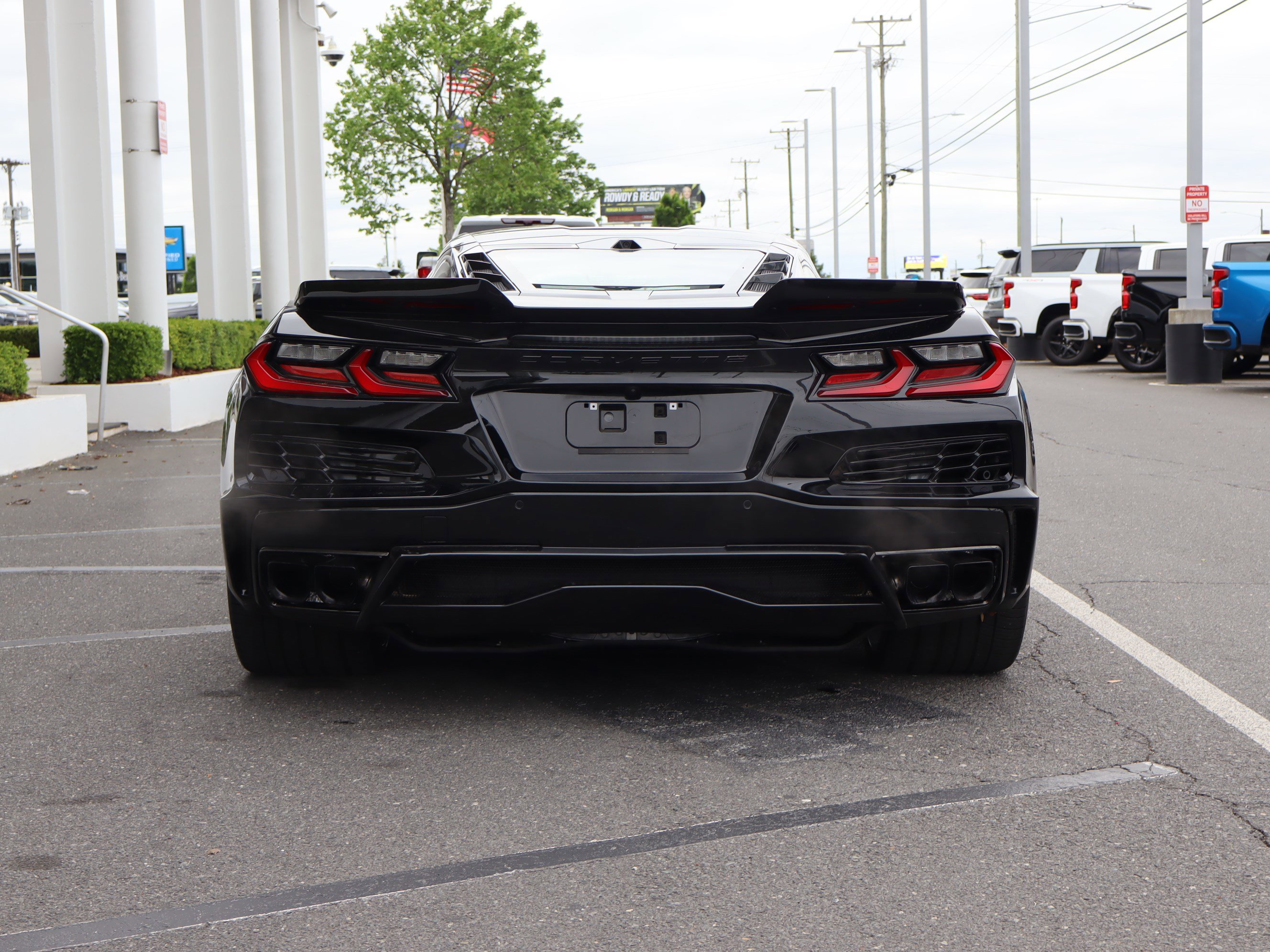 Used 2025 Chevrolet Corvette E-Ray w/ Stealth Interior Trim Package AWD/4WD image 9