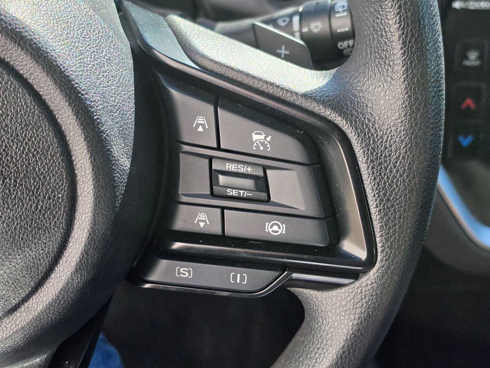 Certified 2024 Subaru Crosstrek 2.0i Premium w/ Crosstrek Mirror Package AWD/4WD image 28